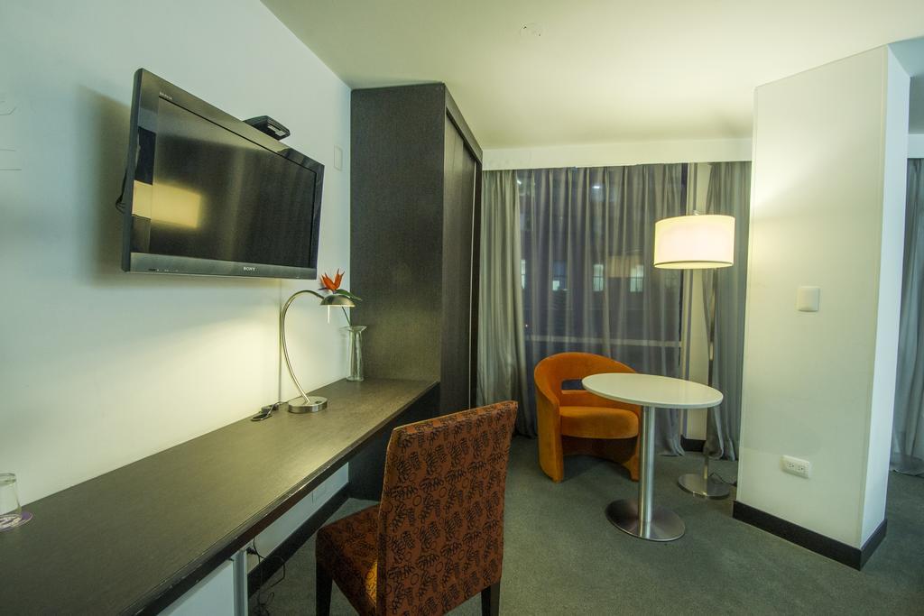 Hotel City Bog Expo Museo Bogota Bagian luar foto